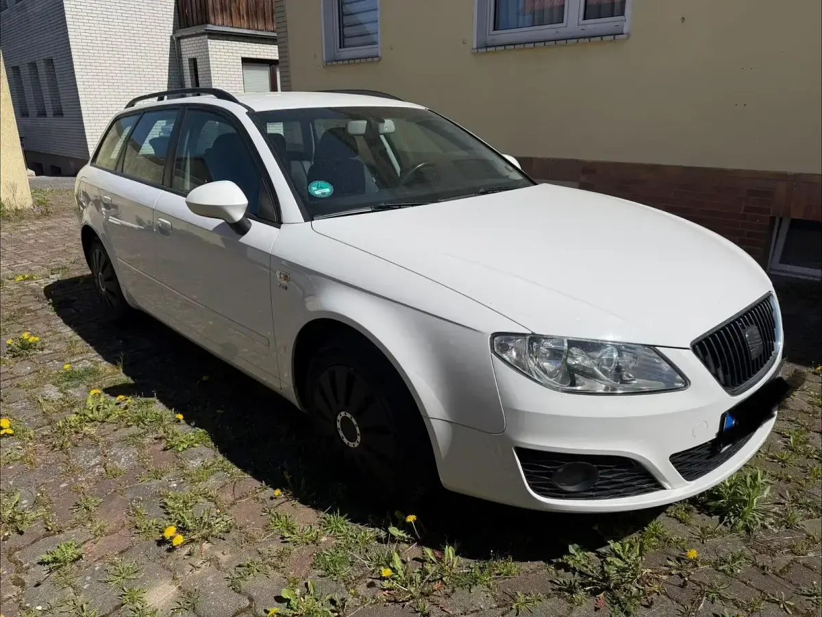 Second-hand Seat Exeo Style 120 CP (88 kW) 2011 Alb Break