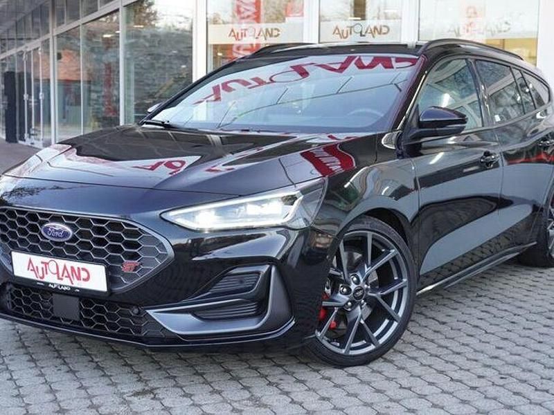 Gebraucht Ford Focus ST 280 PS (205 kW) 2023 Obsidianschwarzmetallic Kombi