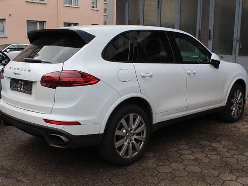 Gebraucht Porsche Cayenne Platinum Edition 262 PS (192 kW) 2018 Weiss SUV