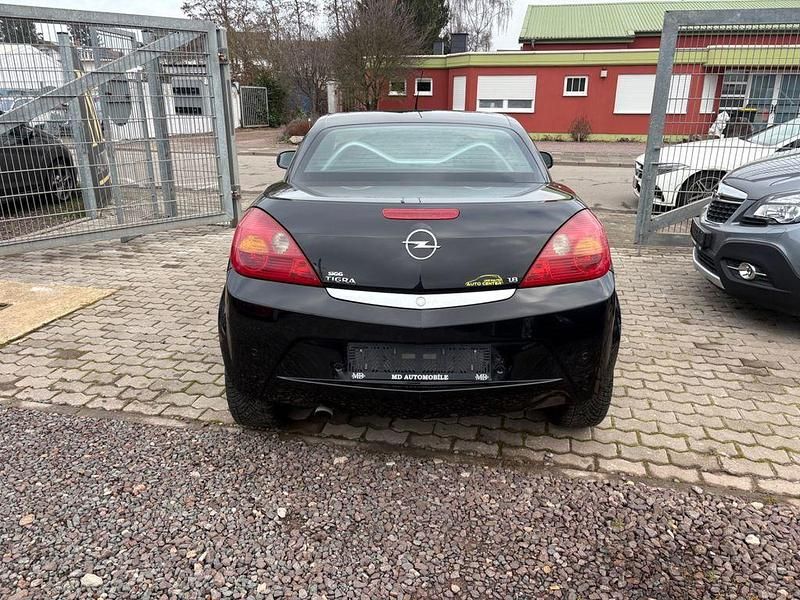 Gebraucht Opel Tigra Basis 90 PS (66 kW) 2009 Schwarz Cabrio