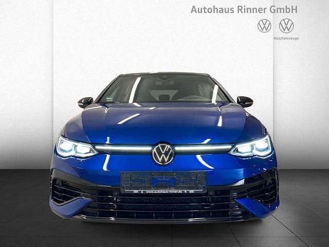 Blau Gebraucht 2024 VW Golf R Coupé | 49.950 € - Bild 1/3
