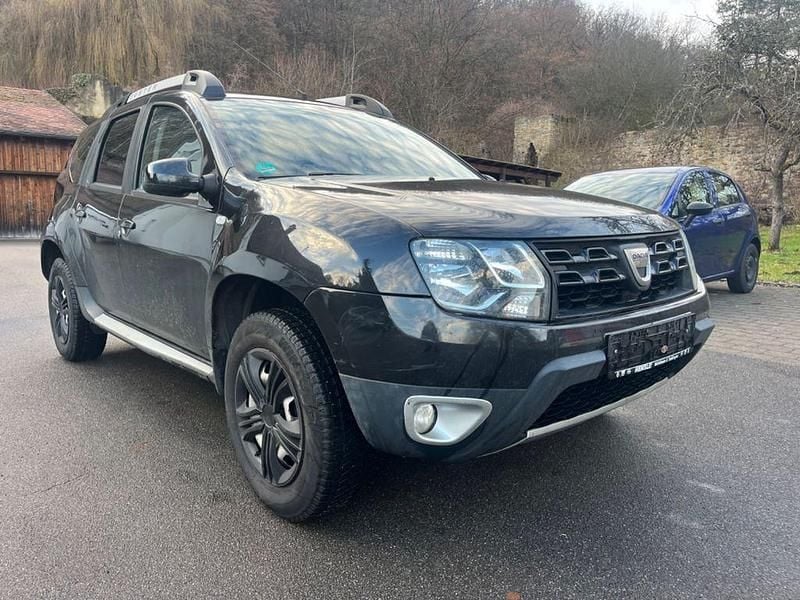 Schwarz Gebraucht 2017 Dacia Duster Black Shadow SUV | 6.880 € (Superpreis) - Bild 1/4