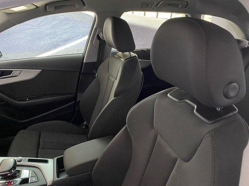 Gebraucht Audi A4 Advanced 204 PS (150 kW) 2023 Manhattangrau metallic Kombi