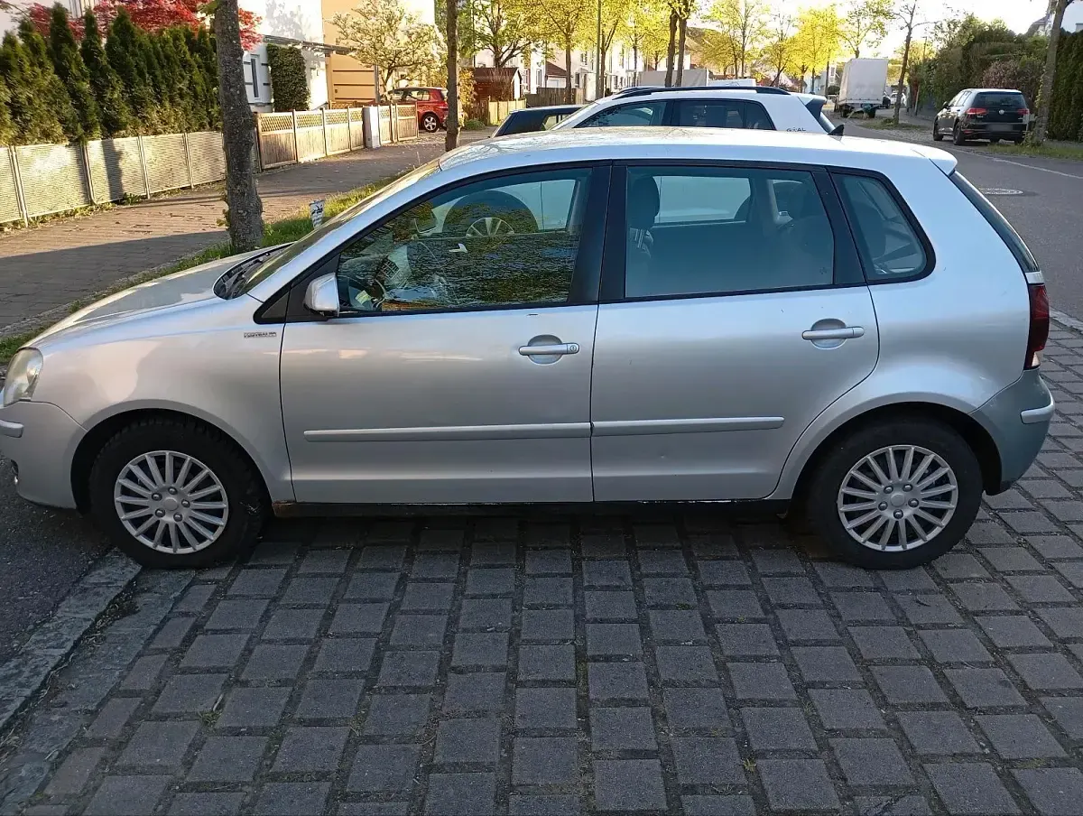 Gebraucht VW Polo 64 PS (47 kW) 2007 Silber Kleinwagen