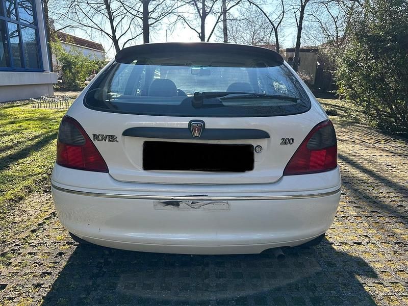 Gebraucht Rover 200 103 PS (75 kW) 1997 Weiß Limousine
