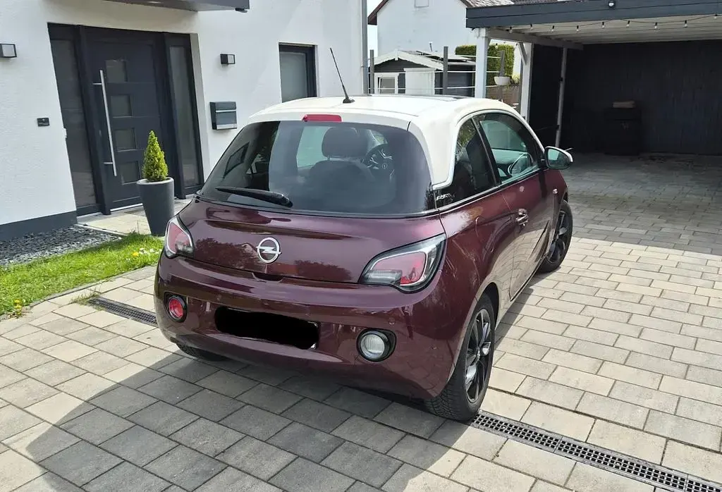 Używany Opel Adam Glam 87 KM (63 kW) 2018 Czerwony Hatchback