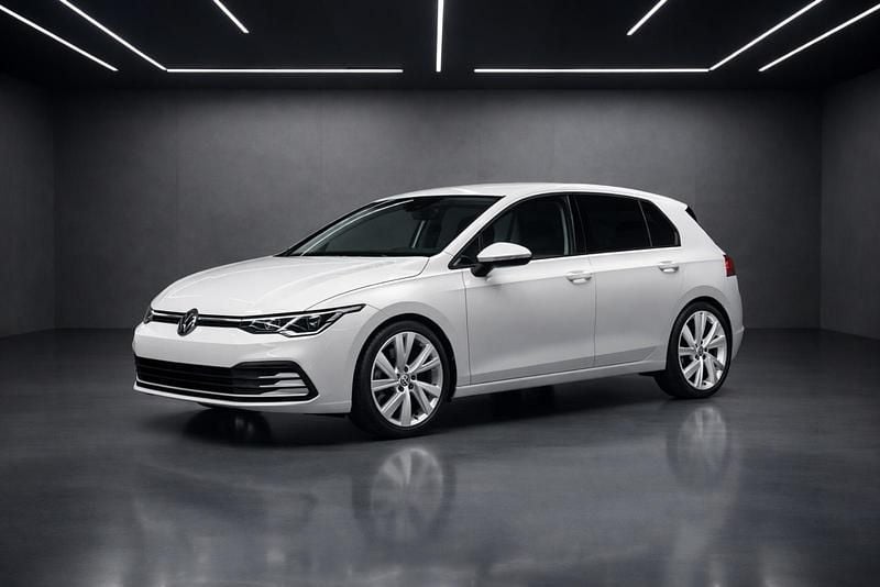 Gebraucht VW Golf VII Active 150 PS (110 kW) 2021 Weiß Kleinwagen