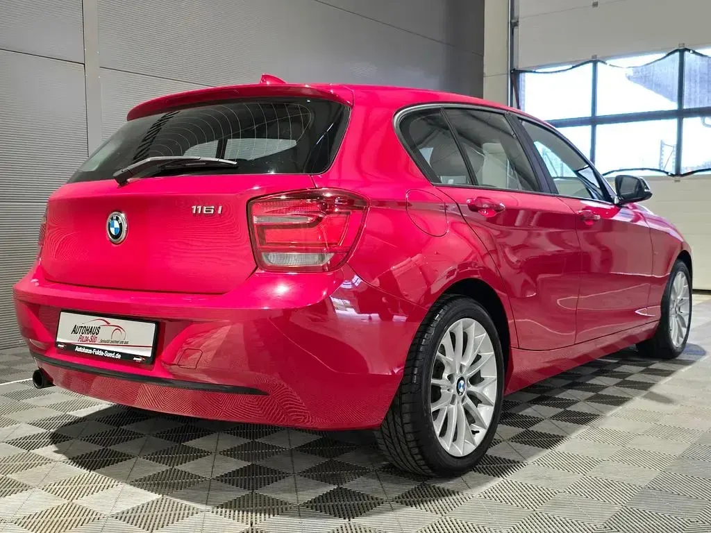 Gebraucht BMW 116 Sport Line 136 PS (100 kW) 2012 Rot Kleinwagen