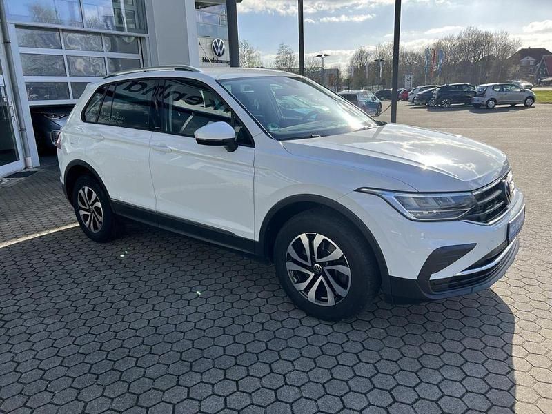 Gebraucht VW Tiguan 150 PS (110 kW) 2022 Pure white SUV