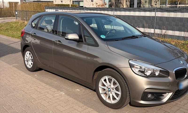 Gebraucht BMW 218 136 PS (100 kW) 2016 Silber Kombi