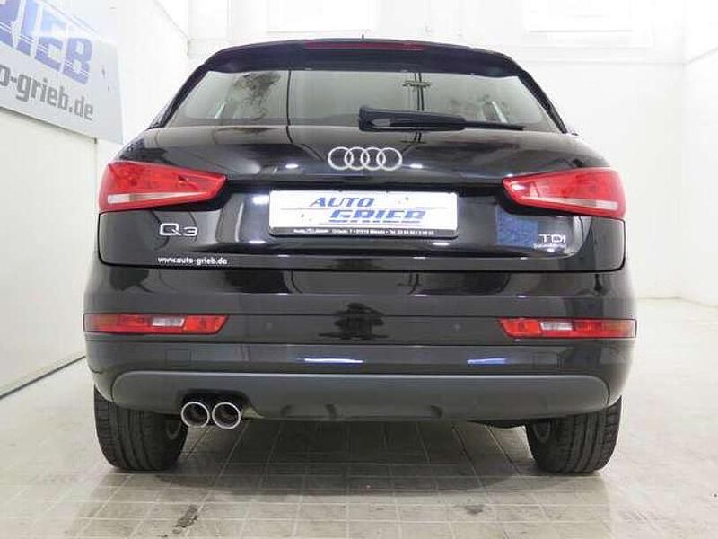 Gebraucht Audi Q3 Sport 150 PS (110 kW) 2017 Brillantschwarz SUV