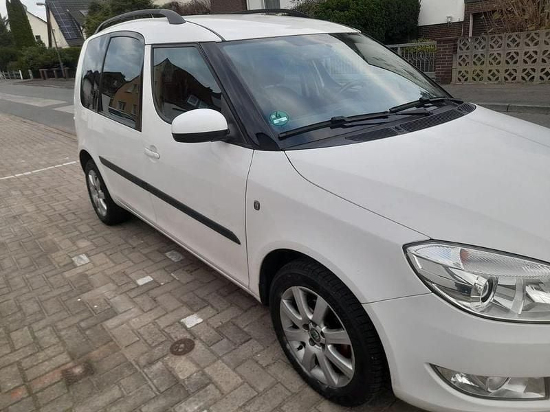Gebraucht Skoda Roomster Noire 86 PS (63 kW) 2013 Weiß Van / Kleinbus
