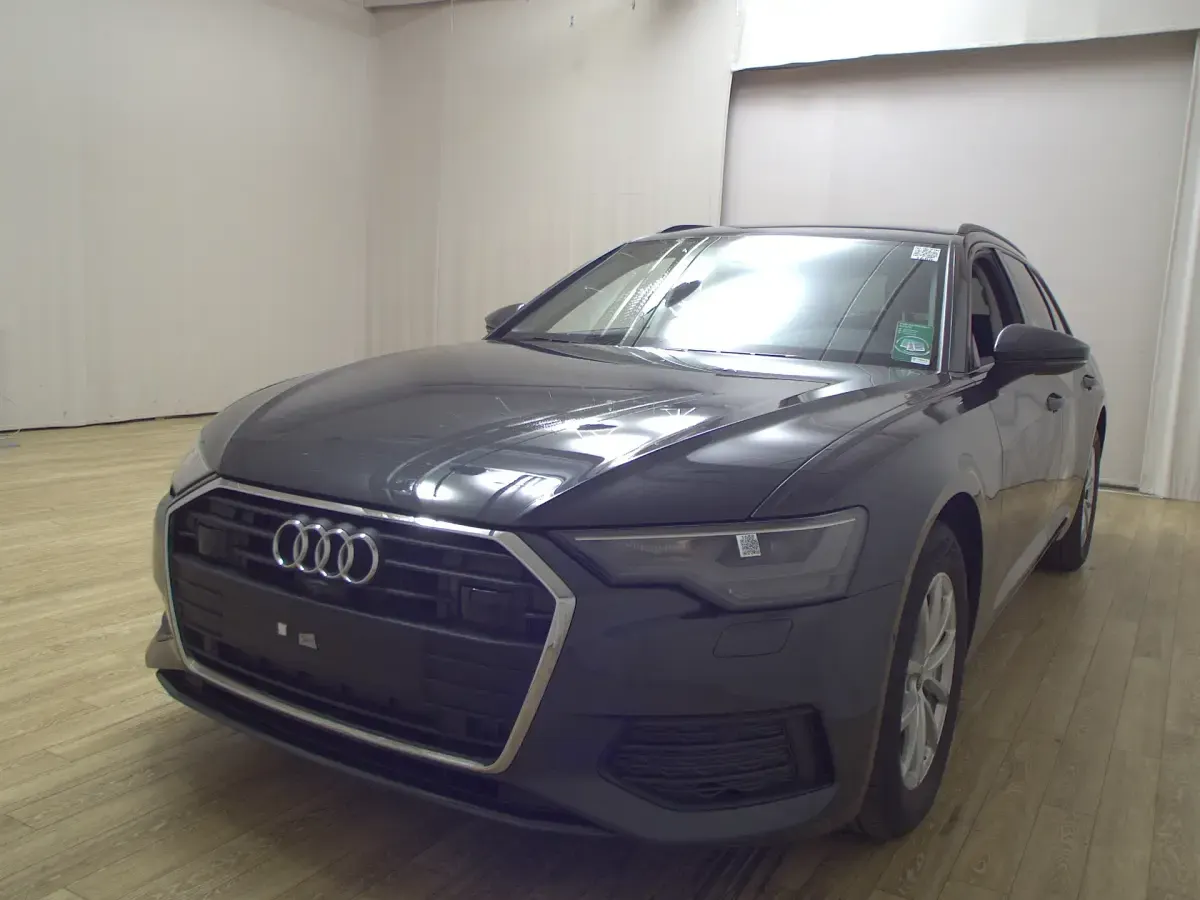 Gebraucht Audi A6 Ambiente 204 PS (150 kW) 2022 Schwarz Kombi