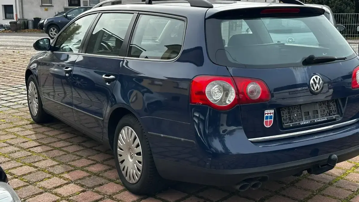 Usata VW Passat 140 CV (102 kW) 2009 Blu Station wagon