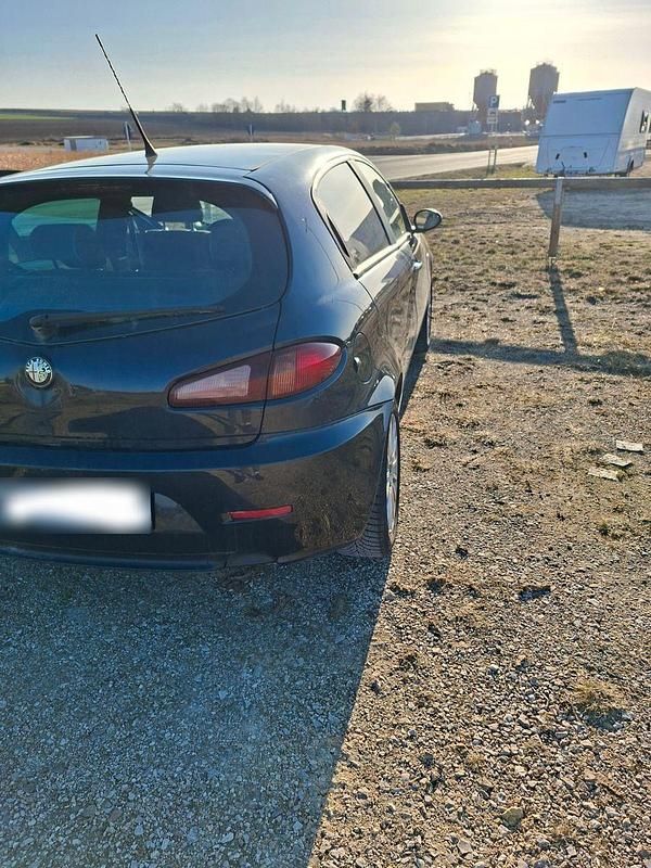 Gebraucht Alfa Romeo 147 120 PS (88 kW) 2008 Schwarz Kleinwagen