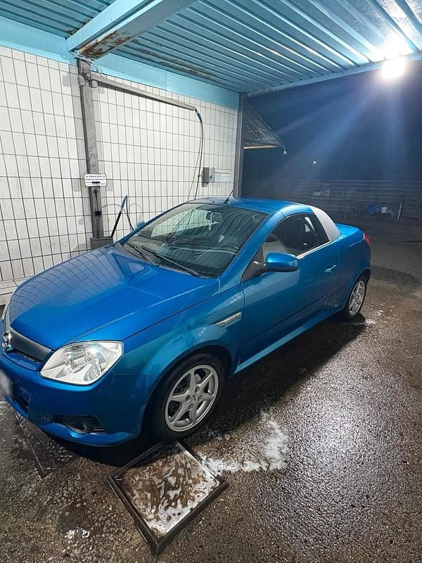 Gebraucht Opel Tigra 66 PS (48 kW) 2004 Blau Cabrio