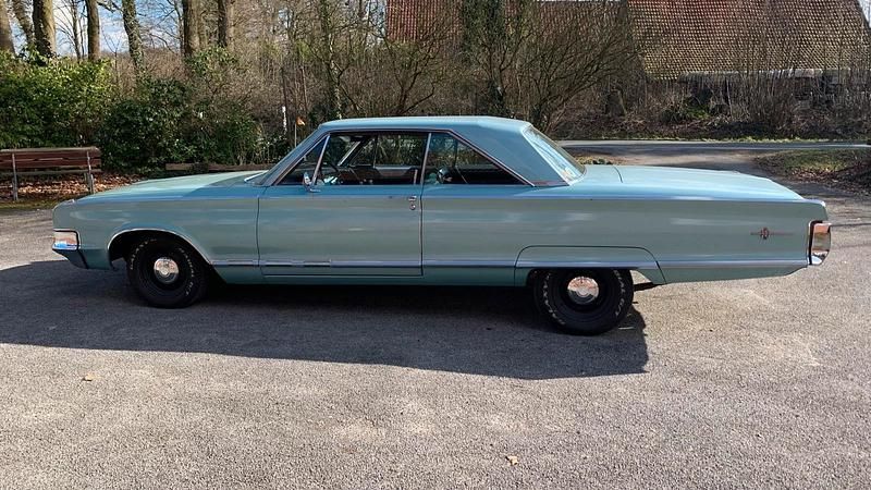 Gebraucht Chrysler 300 315 PS (231 kW) 1965 Blau Coupé