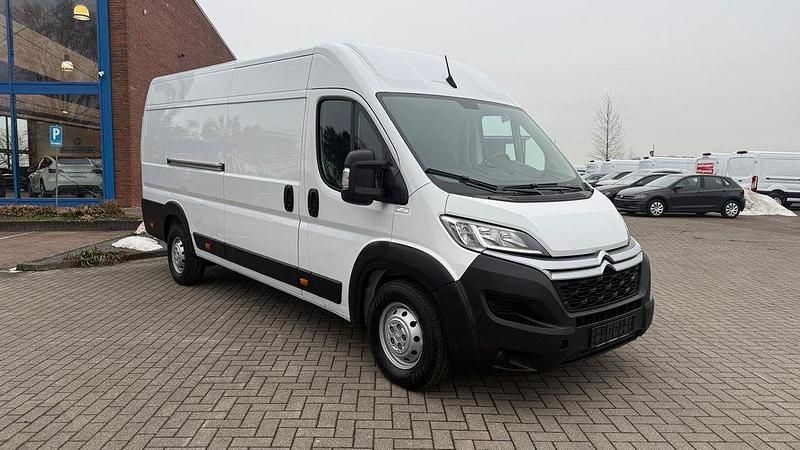Gebraucht Citroën Jumper 165 PS (121 kW) 2024 Weiß Van / Kleinbus
