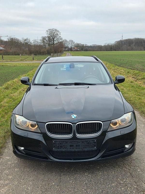 Second-hand BMW 320 184 CP (135 kW) 2012 Negru Break