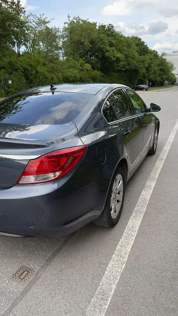 Gebraucht Opel Insignia Cosmo 140 PS (102 kW) 2009 Blau Limousine