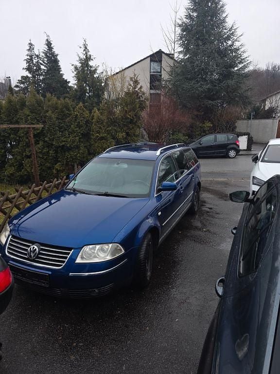 Gebraucht VW Passat Comfortline 132 PS (97 kW) 2003 Blau Kombi