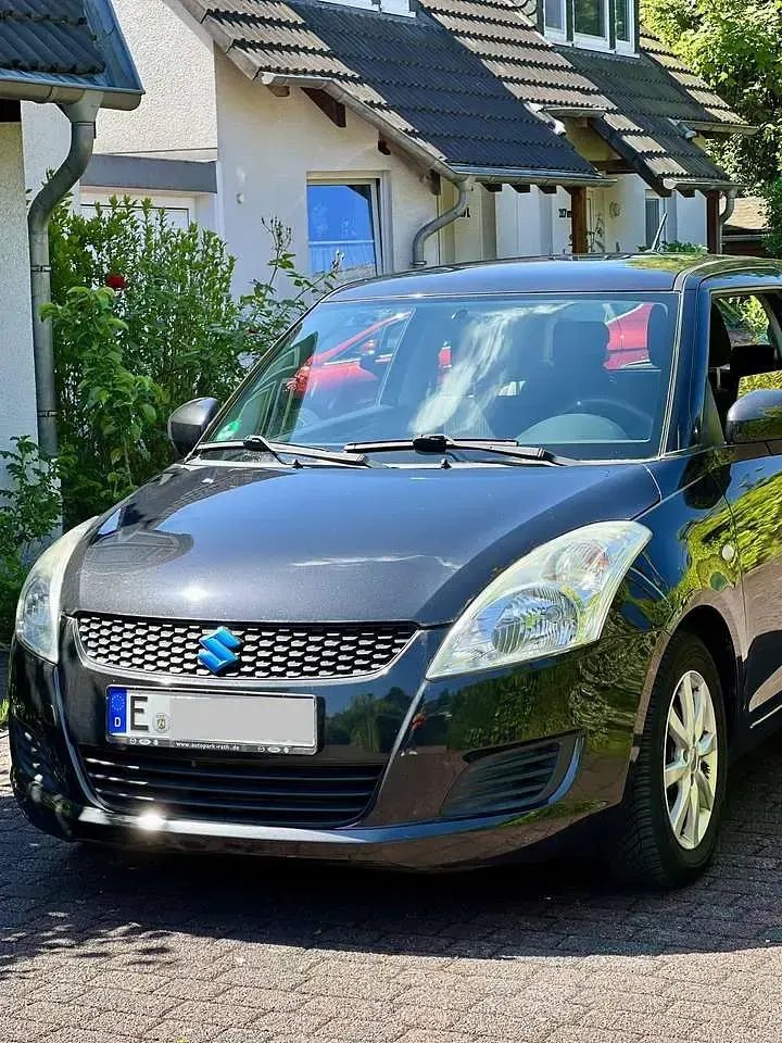 Gebraucht Suzuki Swift Basic 94 PS (69 kW) 2013 Kleinwagen