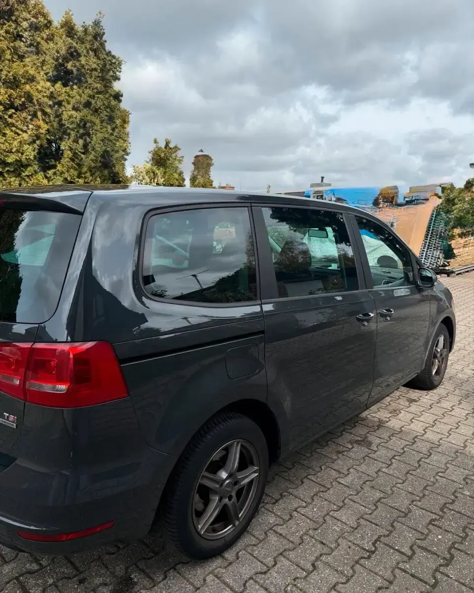 Gebraucht VW Sharan 150 PS (110 kW) 2014 Grau Van / Kleinbus