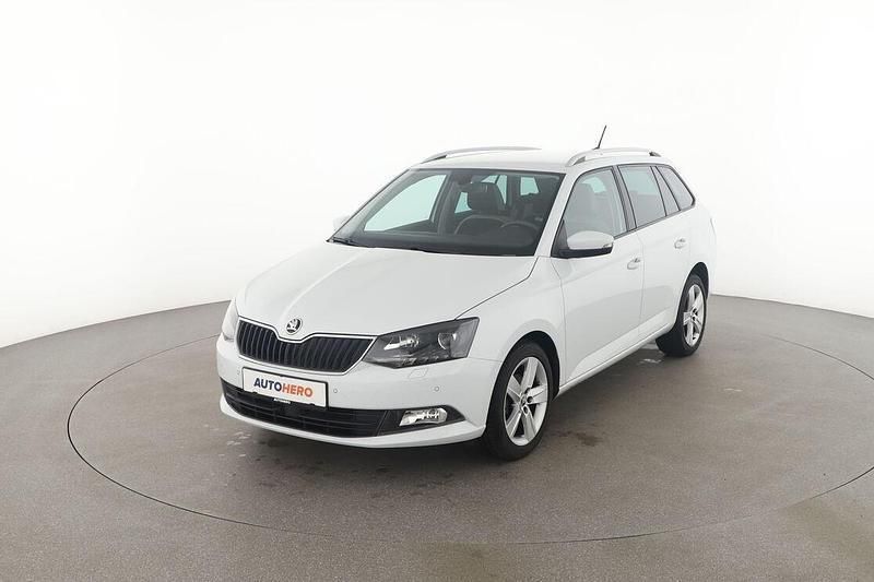 Weiß Gebraucht 2017 Skoda Fabia Style Kombi | 13.800 € (Teuer) - Bild 1/3