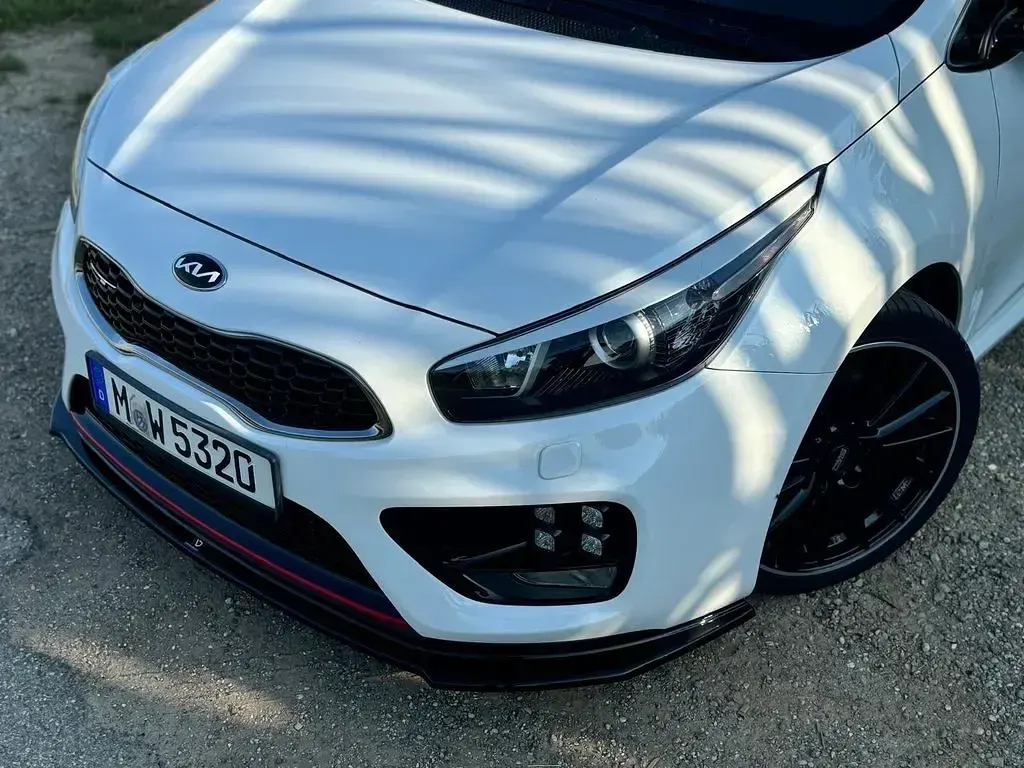 Gebraucht Kia Ceed GT-Track 204 PS (150 kW) 2014 Weiß Kleinwagen