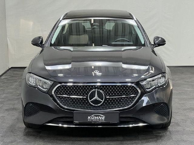 Gebraucht 2024 Mercedes E200 | 44.950 € (Guter Preis) - Bild 1/4