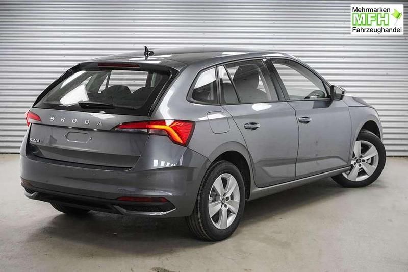 Neu Skoda Scala Selection 116 PS (85 kW) 2025 Graphite grau metallic (5x) Kleinwagen