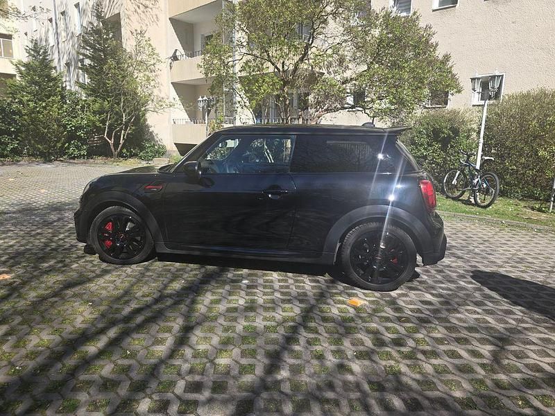 Gebraucht Mini John Cooper Works 231 PS (169 kW) 2023 Schwarz Kleinwagen