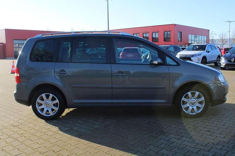 Gebraucht VW Touran S 140 PS (102 kW) 2006 Bambus grey metallic Van / Kleinbus