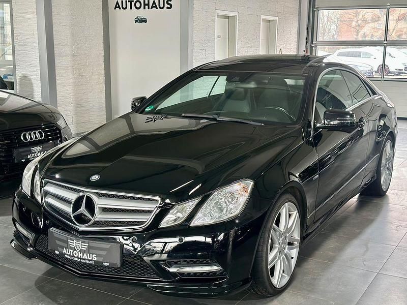 Gebraucht Mercedes E350 AMG 306 PS (225 kW) 2012 Schwarz Coupé