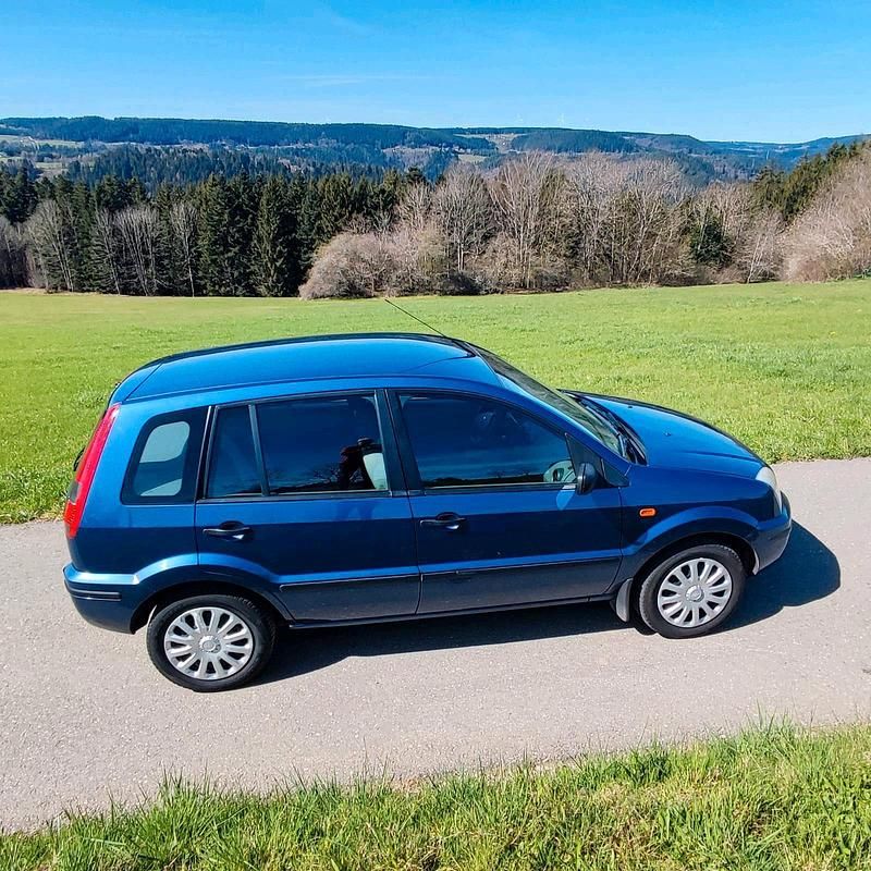 Blau Gebraucht 2005 Ford Fusion Kleinwagen | 1.900 € (Fairer Preis) - Bild 1/4