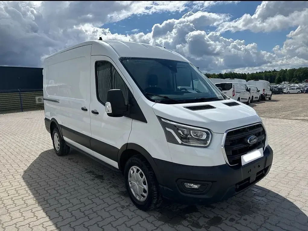 Gebraucht Ford Transit 170 PS (125 kW) 2021 Weiß Van / Kleinbus