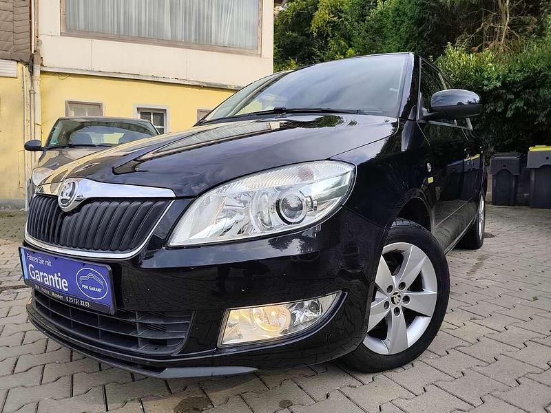 Black magic Gebraucht 2013 Skoda Fabia Fresh Kleinwagen | 6.499 € (Fairer Preis) - Bild 1/3