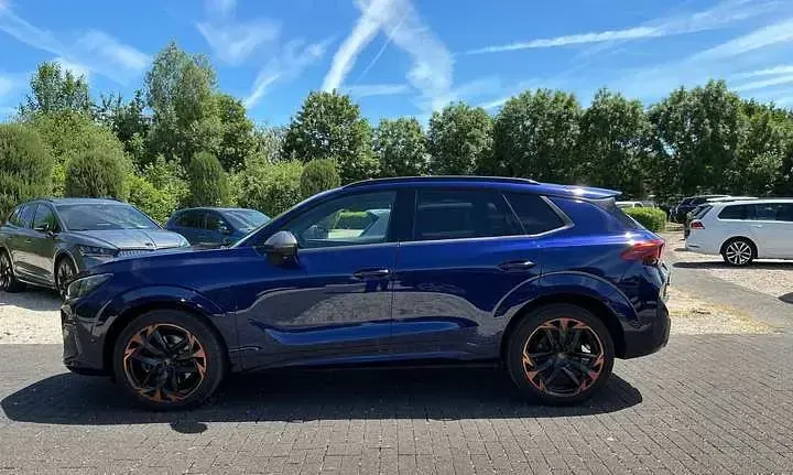 Neu Cupra Terramar VZ 265 PS (194 kW) 2026 Blau SUV