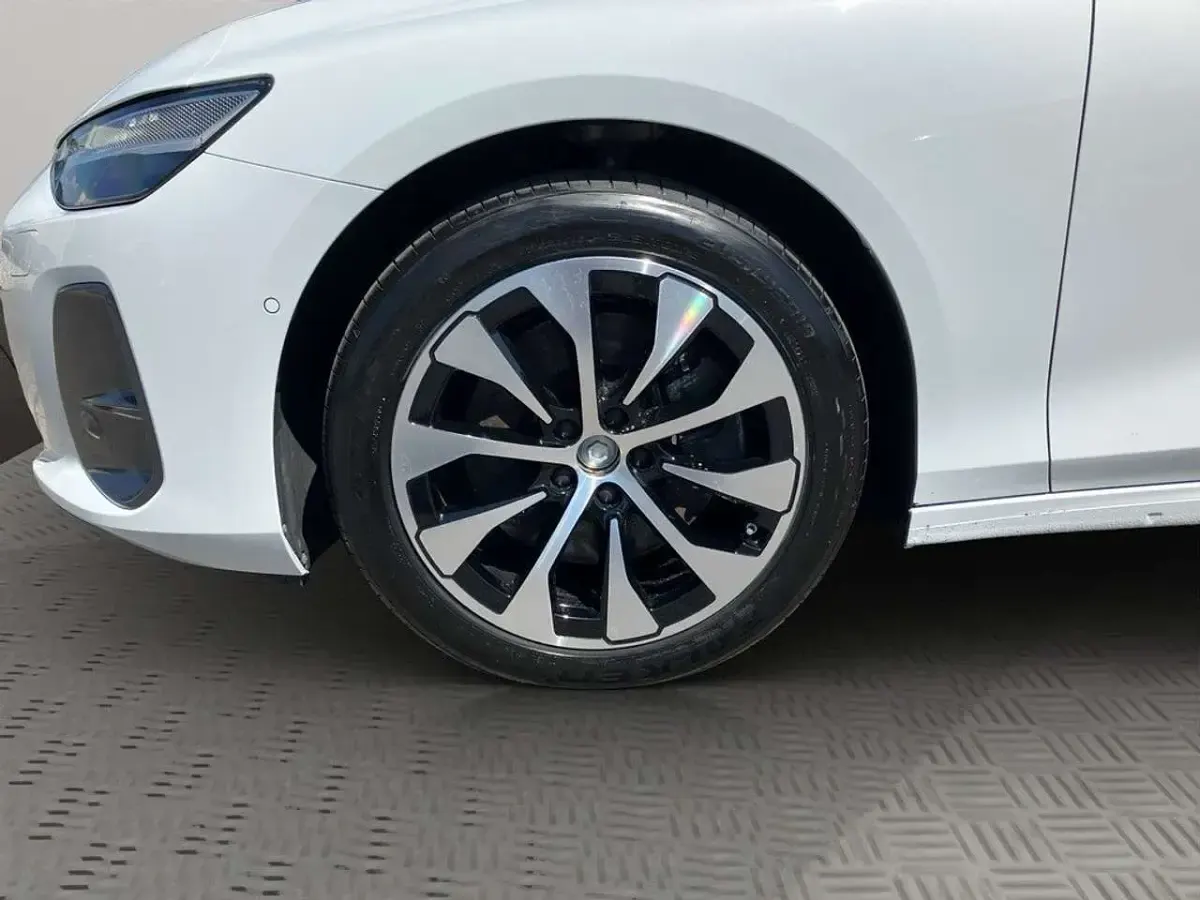 Gebraucht Audi A6 Ambiente 204 PS (150 kW) 2025 Gletscherweiß metallic Kombi