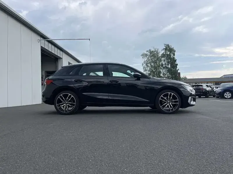 Gebraucht Audi A3 Advanced 150 PS (110 kW) 2022 Schwarz Limousine