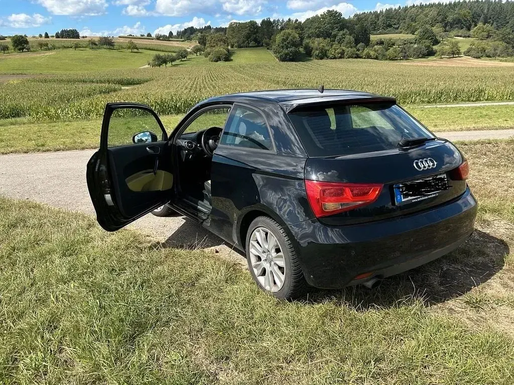 Gebraucht Audi A1 S-Line 86 PS (63 kW) 2011 Schwarz Kleinwagen