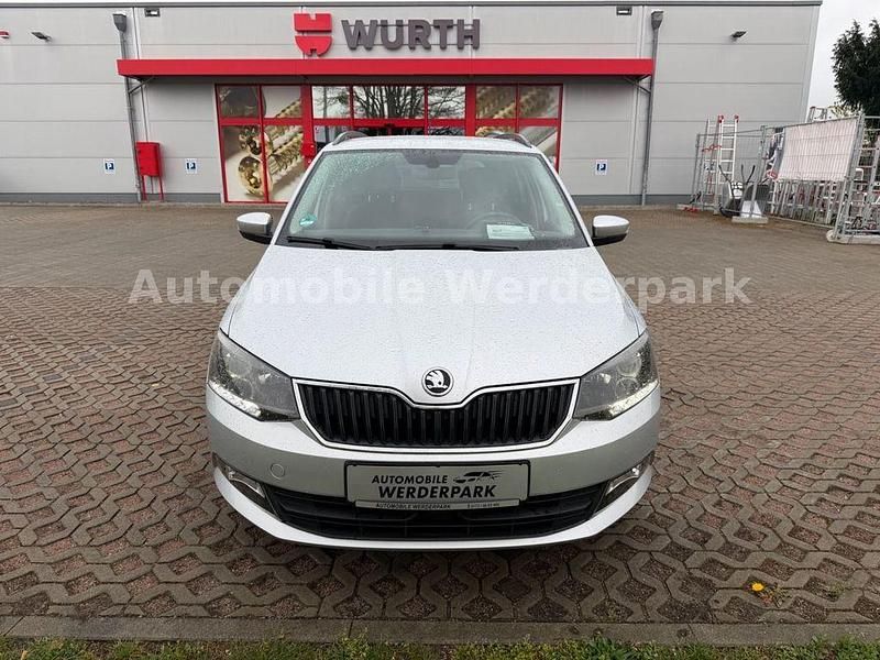 Gebraucht Skoda Fabia Joy 90 PS (66 kW) 2016 Silber Kombi