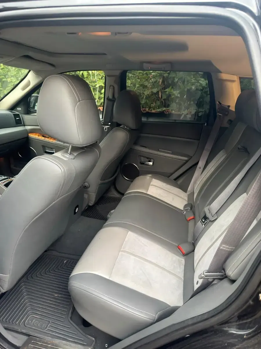 Gebraucht Jeep Grand Cherokee Overland 218 PS (160 kW) 2006 Schwarz SUV