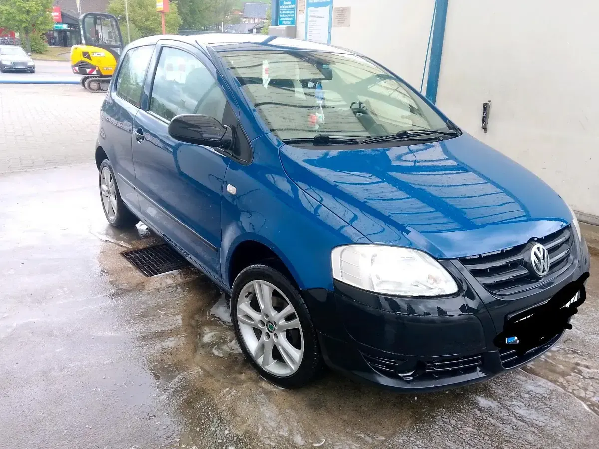 Gebraucht VW Fox 55 PS (40 kW) 2007 Blau Kleinwagen