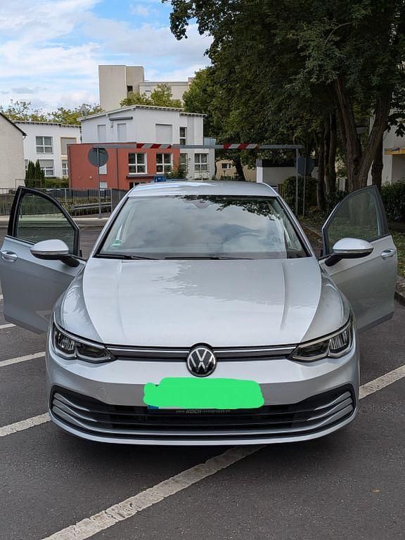 Silber Gebraucht 2020 VW Golf VIII Life Limousine | 16.500 € (Guter Preis) - Bild 1/4