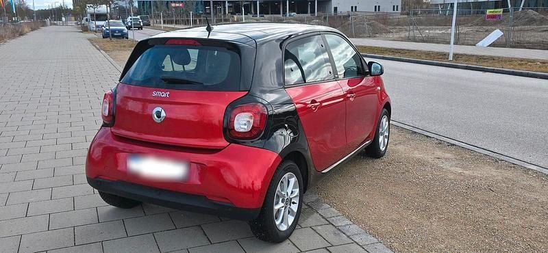 Gebraucht Smart ForFour 90 PS (66 kW) 2019 Rot Kleinwagen