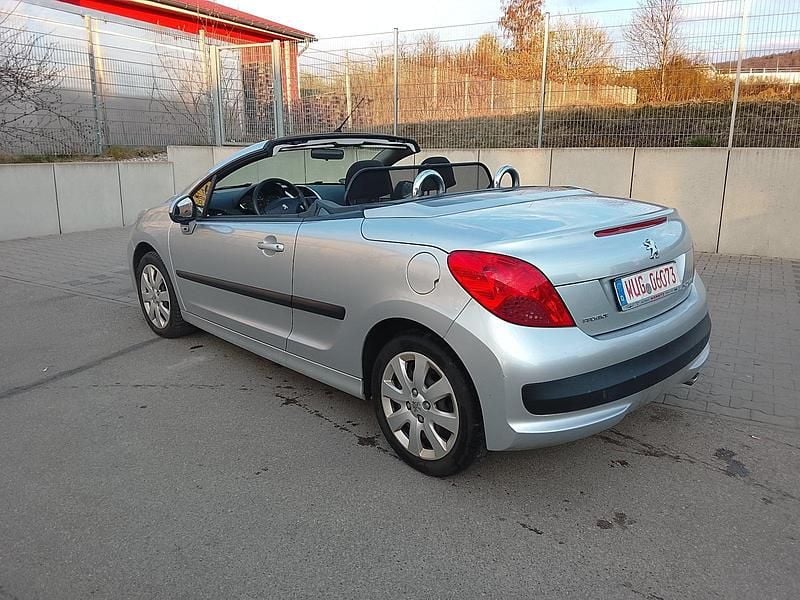 Gebraucht Peugeot 207 CC 120 PS (88 kW) 2009 Silber Cabrio