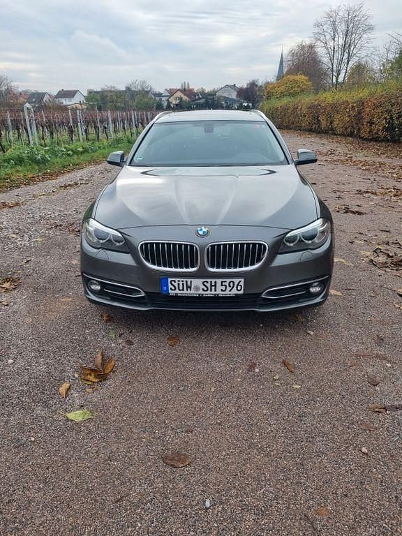 Gebraucht BMW 520 Luxury Line 184 PS (135 kW) 2014 Grau Kombi