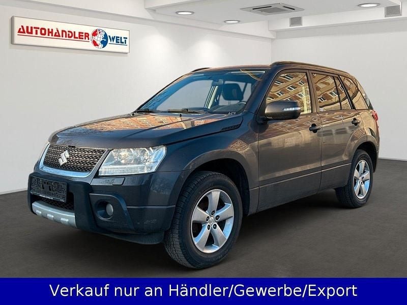 Schwarz Gebraucht 2010 Suzuki Grand Vitara SUV | 5.999 € (Superpreis) - Bild 1/3