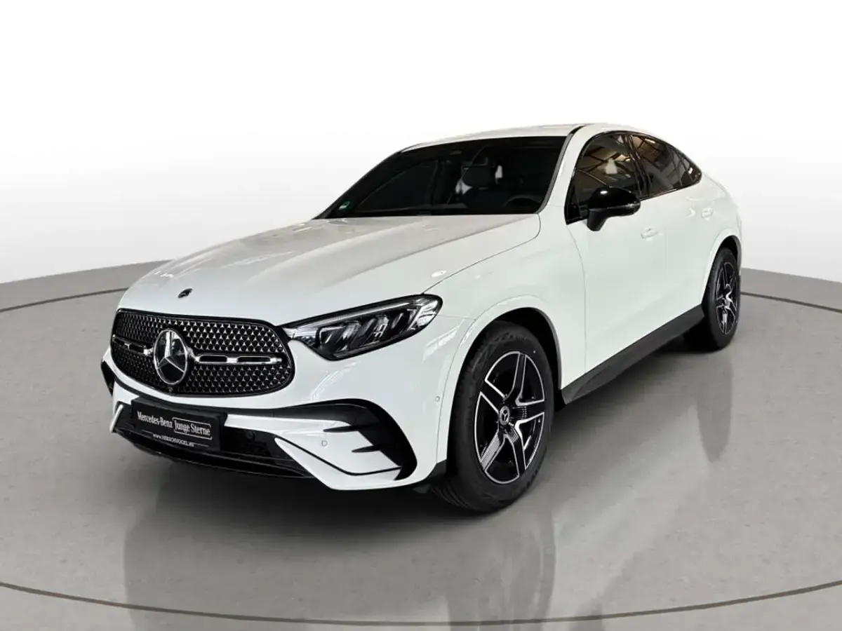Gebraucht Mercedes GLC220 AMG line 197 PS (144 kW) 2025 Unilack polarweiß SUV